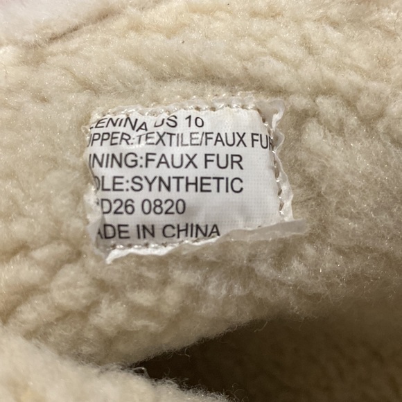 Bebe sno-boots size 10 Faux Fur NEW - Picture 3 of 9